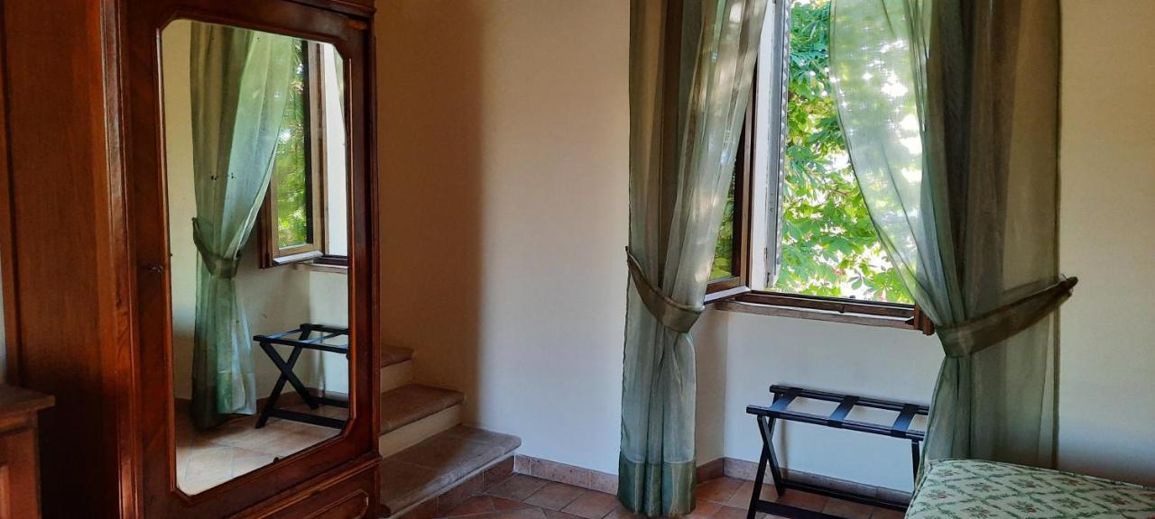 Agriturismo Villino Bellavista Сполето Екстериор снимка