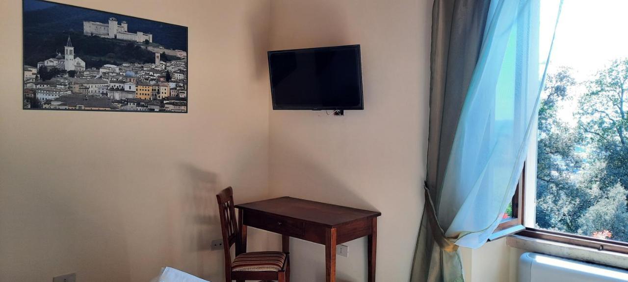 Agriturismo Villino Bellavista Сполето Екстериор снимка