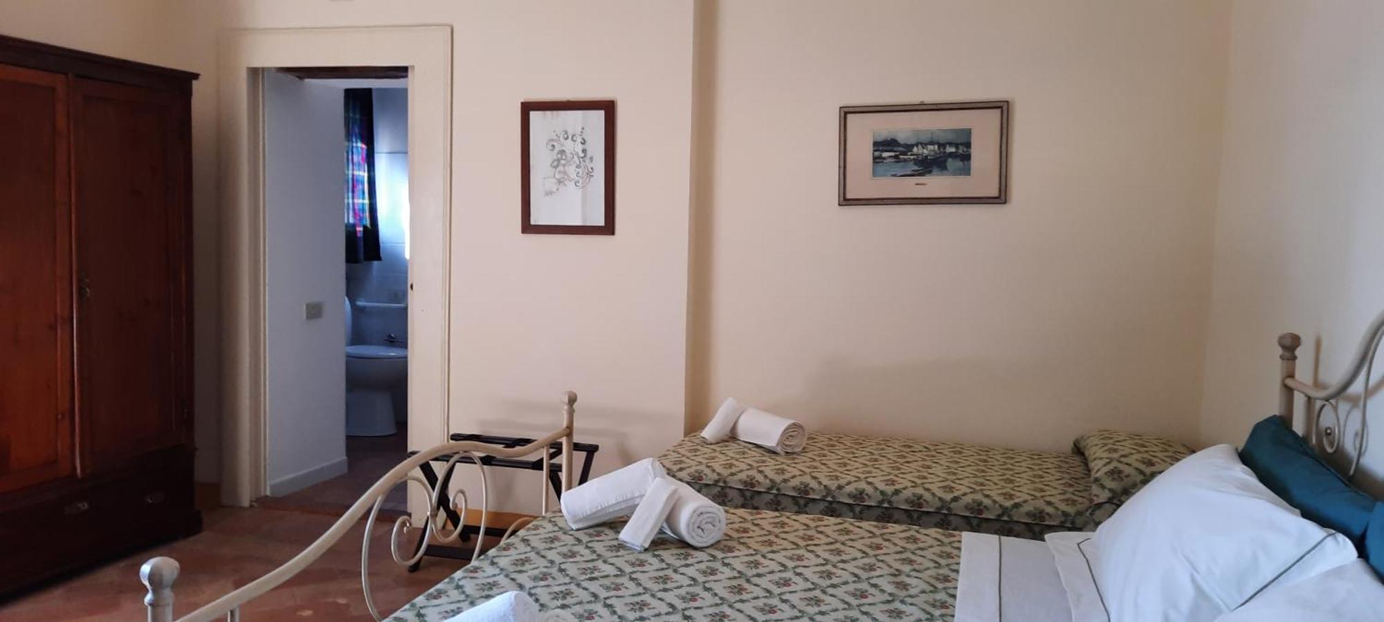 Agriturismo Villino Bellavista Сполето Стая снимка